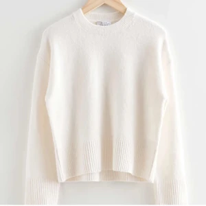 Stickad tröja - Fin stickad tröja från other stories! Fint skick!