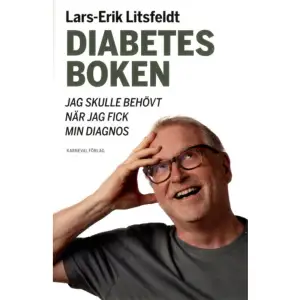 Efter att Lars-Erik Litsfeldt fått diagnosen typ 2- ­dia­betes följde han slaviskt alla kostråd han fick från myndig­heter och diabetesbroschyrer. Han höll en strikt diet på ­myc­ket kolhydrater och lite fett. Han tog sina mediciner. Ingenting hjälpte. Tvärtom blev hans hälsa stadigt sämre ...... tills han en dag beslutade sig för att, i princip, göra ­tvärtemot rekommendationerna. Istället för gröt och bröd till frukost fick det bli bacon och ägg. Det märkvärdiga som då inträffade var att hans värden började förbättras dramatiskt efter bara några få dagar ...Denna omvälvande erfarenhet ledde Lars-Erik Litsfeldt till att sätta sig in i forskningen kring dia­­be­tes och att skriva den bok som han själv skulle ha behövt läsa när han fick sin diagnos. Diabetesboken jag skulle behövt när jag fick min ­dia­gnos är en uppdaterad och utvidgad upplaga av Diabetes. Inte. från 2009 som länge varit slutsåld. OM FÖRFATTARENLars-Erik Litsfeldt är författare och före­­drags­­hållare. Bland hans tidigare böcker kan nämnas Fettskrämd (2005), Ideologin, pengarna, kostråden (2007, med Per Wikholm), Kom igång med LCHF på 14 dagar (2012) och Låt bönor förändra ditt liv (2017, med Patrik Olsson).OM BOKENEn lärobok i egenbehandling som den egentligen skulle ha skrivits av diabetes­experterna. Jörgen Vesti Nielsen överläkare Den bästa bok jag läst i ämnet. Tydligen behövs det en klok och välinformerad lekman för att skriva en bra popu­lärvetenskaplig bok. Tänk om diabetikerna fick denna bok istället för de undermåliga broschyrer de får idag! Uffe Ravnskov med.dr, docent För en diabetiker som ännu inte insett fördelarna med LCHF där kan boken vara livräddande. Nej, jag anser inte att jag överdriver. Att ge bort boken till en sådan person kanske räddar ett liv. Andreas Eenfeldt ST-läkare, dietdoctor    Format Inbunden   Omfång 171 sidor   Språk Svenska   Förlag Karneval förlag   Utgivningsdatum 2018-06-26   ISBN 9789188729156  