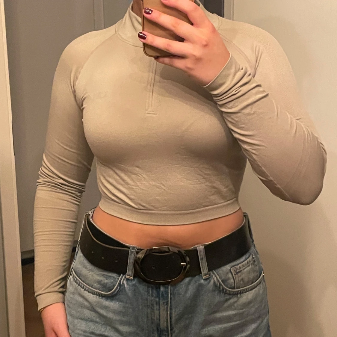 Beige croppad träningströja med dragkedja - 90