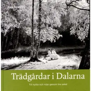 I sin bok om Dalarnas trädgårdar väljer landskapsarkitekt Inger Berglund ut åtta anläggningar från tre olika sekel. Genom att sätta in trädgårdarna i ett historiskt sammanhang kopplat till landskapets naturliga förutsättningar och ägarnas intentioner förstår vi hur trädgårdarna funnit sin form. Boken blir en spännande resa i tiden och genom landskapet. Du kan själv göra resan med hjälp av de förslag till turer som finns i boken. Trädgårdarna ger dig inspiration och förståelse för vad som är möjligt att odla.    Format Inbunden   Omfång 133 sidor   Språk Svenska   Förlag Gidlunds förlag   Utgivningsdatum 2011-06-14   Medverkande Titti Lorentzson   Medverkande Inger Berglund   ISBN 9789178448241  