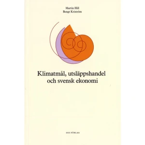 Klimatmål, utsläppshandel och svensk ekonomi (häftad) - Sverige har som klimatpolitiskt mål att fram till perioden 20082012 minska de svenska utsläppen av växthusgaser med 4 procent jämfört med nivån år 1990. Utsläppshandel är ett viktigt instrument för att nå detta mål. Utsläppshandeln har sin bakgrund i EU:s åtaganden under det s.k. Kyotoprotokollet, den internationella överenskommelse om att minska utsläppen av växthusgaser som trädde i kraft våren 2005. I systemet för handel med utsläppsrätter har ett tak satts för hur stora utsläppen av koldioxid får vara i vart och ett av EU:s medlemsländer. Varje anläggning som omfattas av systemet tilldelas ett bestämt antal utsläppsrätter. Har anläggningen mindre faktiska utsläpp än vad den tilldelats utsläppsrätter kan rätterna säljas på en marknad. Är utsläppen större måste rätter köpas. Hur svensk ekonomi påverkas av att Sverige når klimatmålet, givet att det finns ett system för handel med koldioxidutsläpp inom EU, analyseras av fil dr Martin Hill, ECON, och professor Bengt Kriström, Sveriges Lantbruksuniversitet, Umeå. De finner att kostnaderna för nuvarande klimatmål kan bli betydande. Beräkningarna tyder också på att en omfattande strukturomvandling kommer att äga rum.    Format Häftad   Omfång 73 sidor   Språk Svenska   Förlag SNS Förlag   Utgivningsdatum 2005-09-15   Medverkande Bengt Kriström   ISBN 9789185355228  