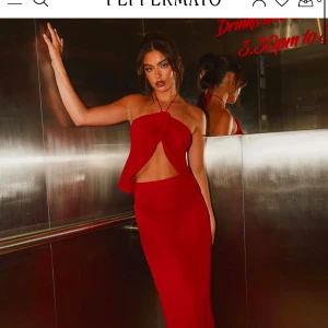 Peppermayo set  - Rött ser från peppermayo i storlek S, säljer för det inte är min stil riktigt, har aldrig haft på mig den ute.