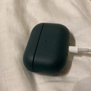 AirPods laddetui - LADDETUI