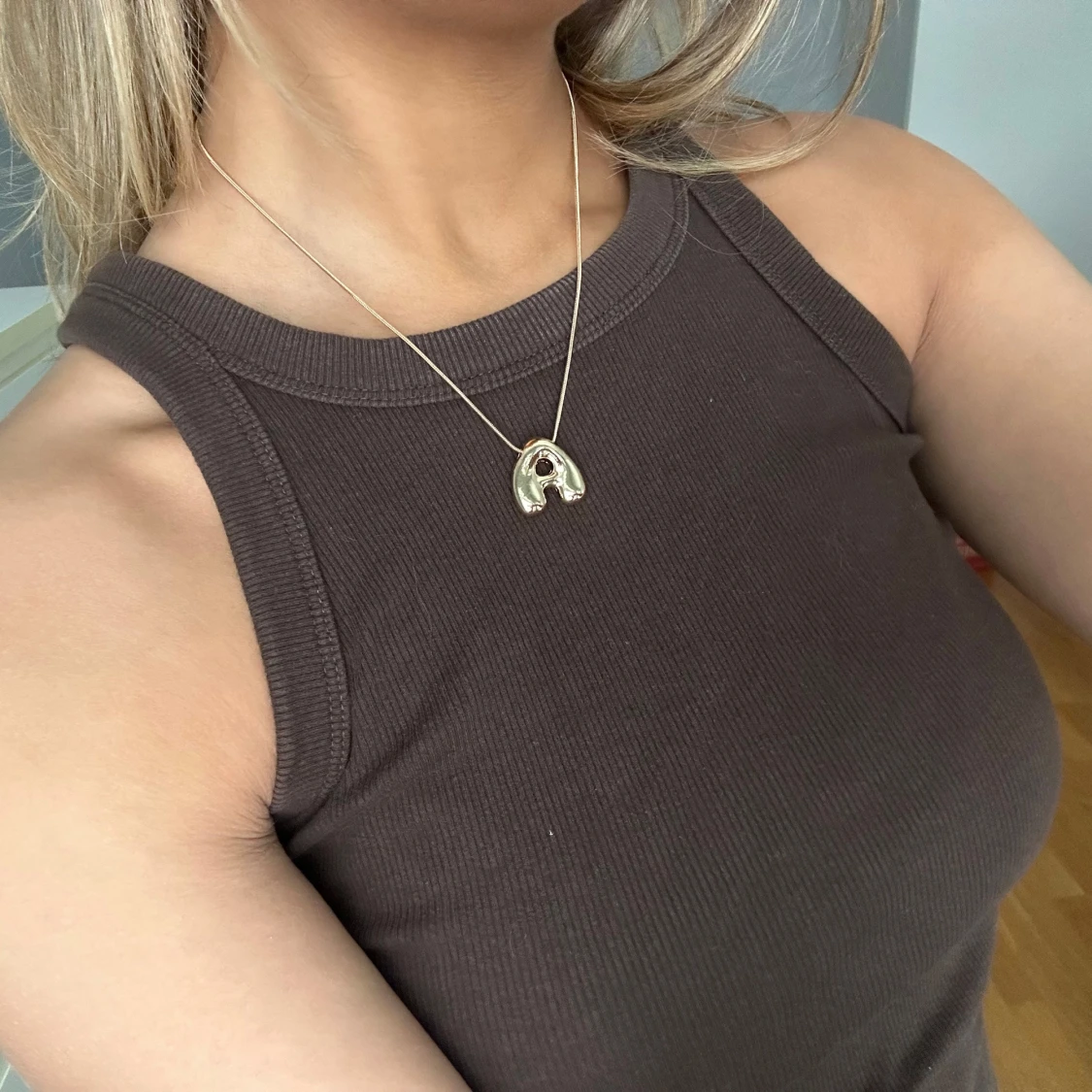 Brun ribbad linnetopp - 90