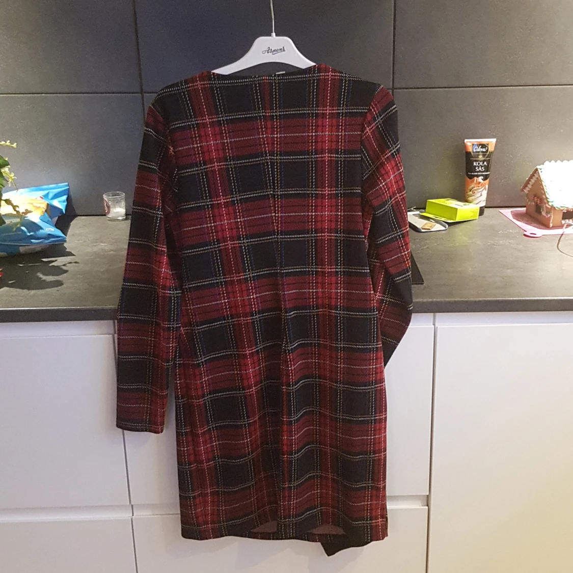 Rutig omlottklänning från Bodyflirt - 93