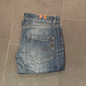 Dondup jeans - Slim fit | 8/10 skick | skriv för bud elr fundrringar