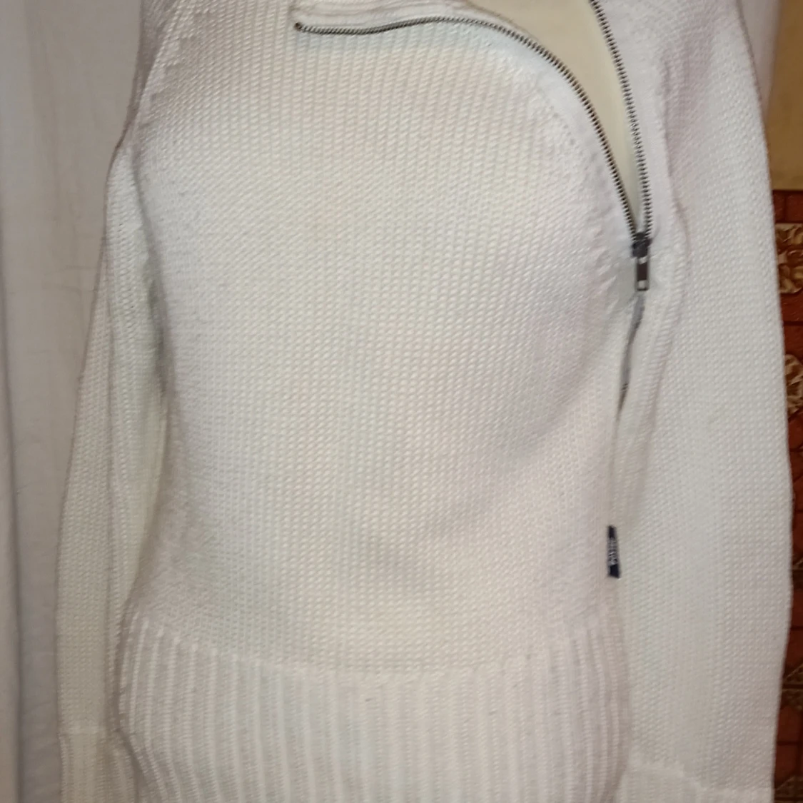 Vit stickad tröja från Abeko - 91