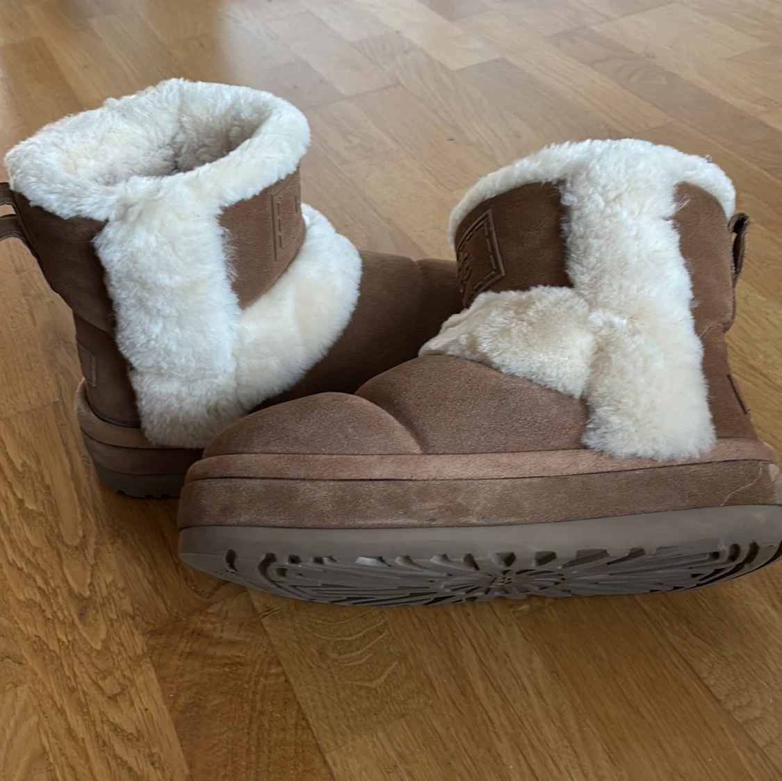 Bruna UGG boots med foder - 3