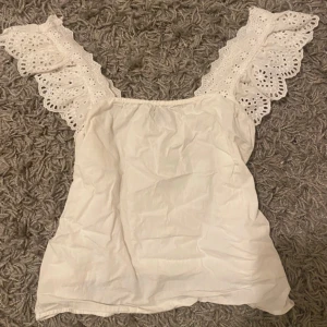 Vit blus zara - Söt vit blus från Zara!💕💕