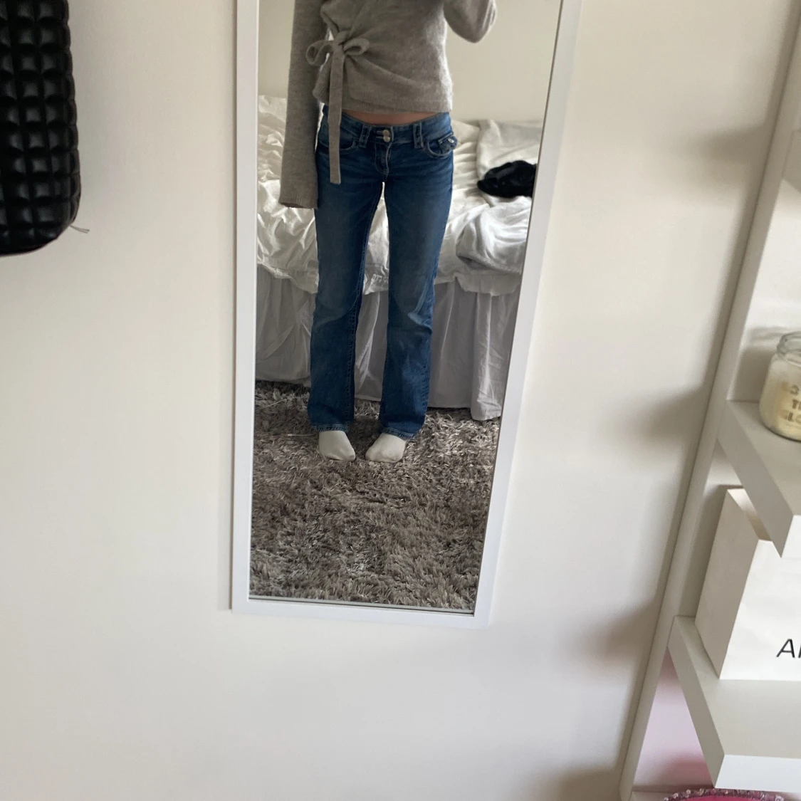 Blå jeans med bootcut - 1