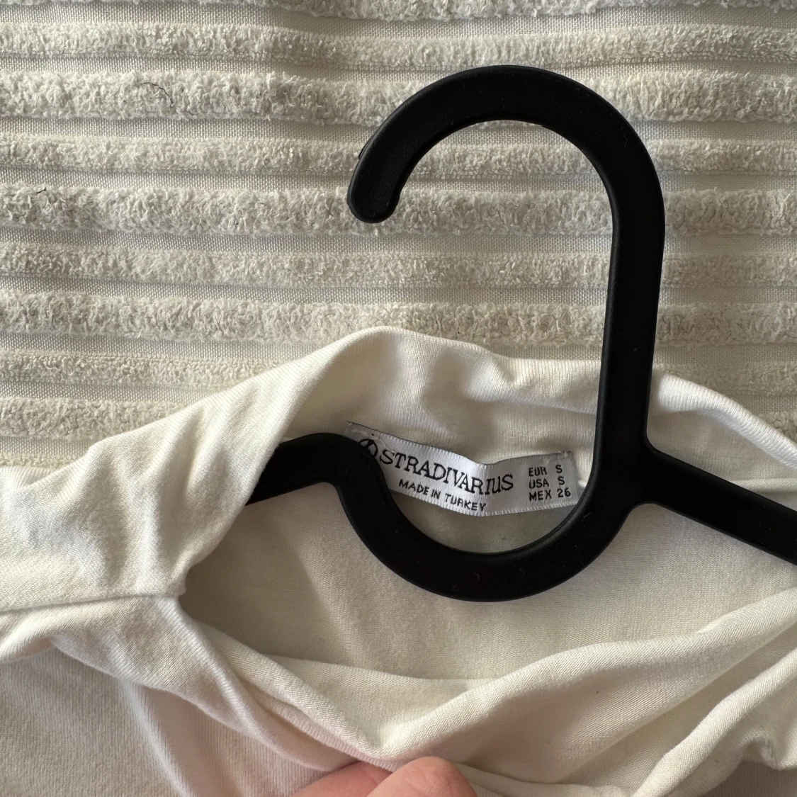 Vit ärmlös topp från Stradivarius - 1