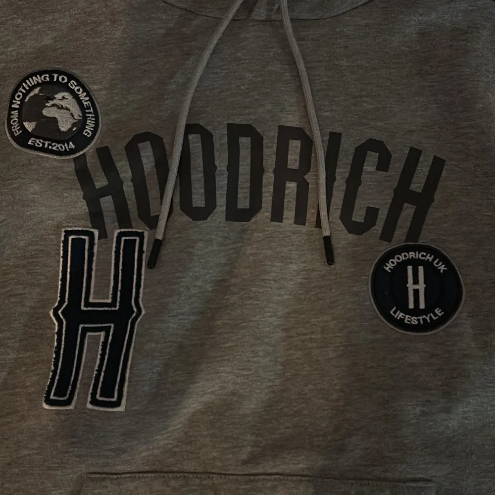 Hoodrich hoodie storlek m nytt skick inga tecken på användning. Hoodies.