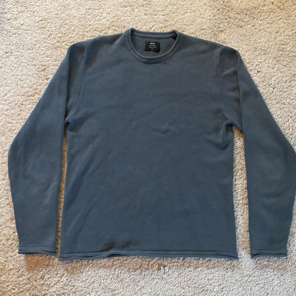 Grå tröja från Neuw - 90