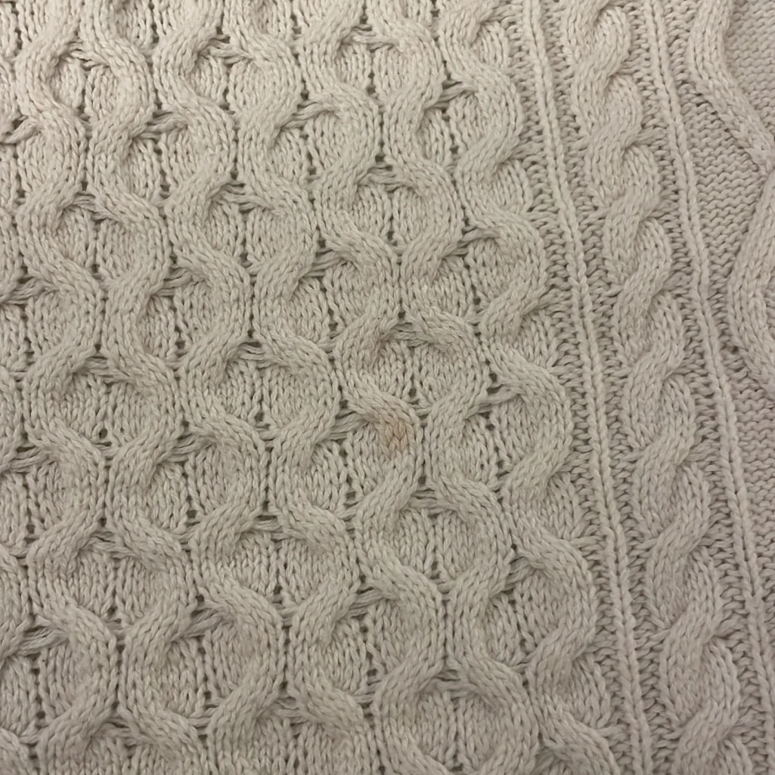 Vit stickad tröja från L.O.G.G. - 92