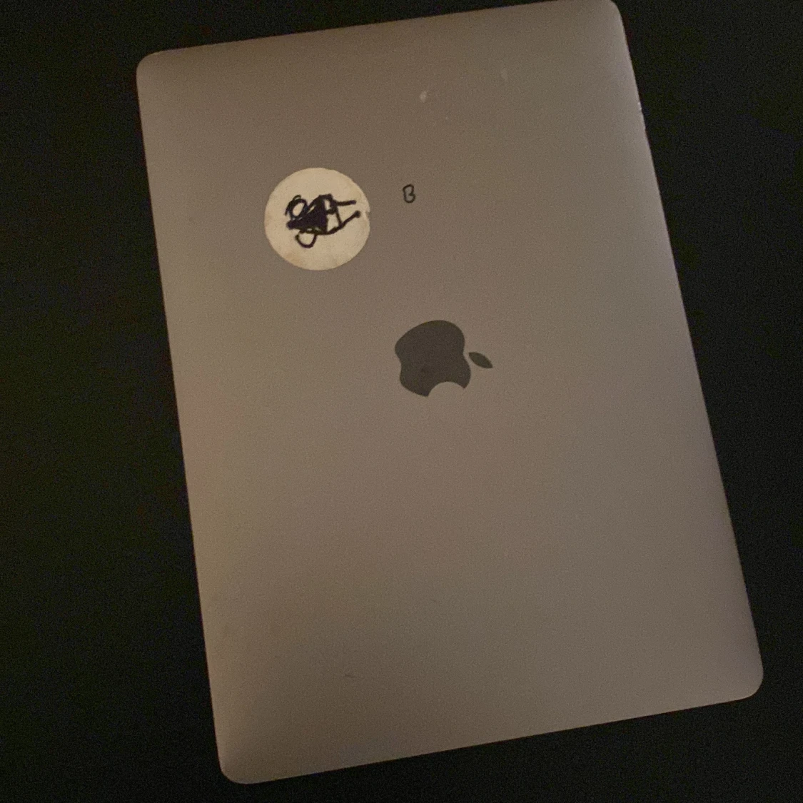 Grå MacBook pro - 90