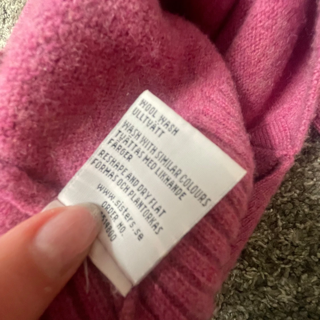 Rosa stickad tröja med v-ringning - 93