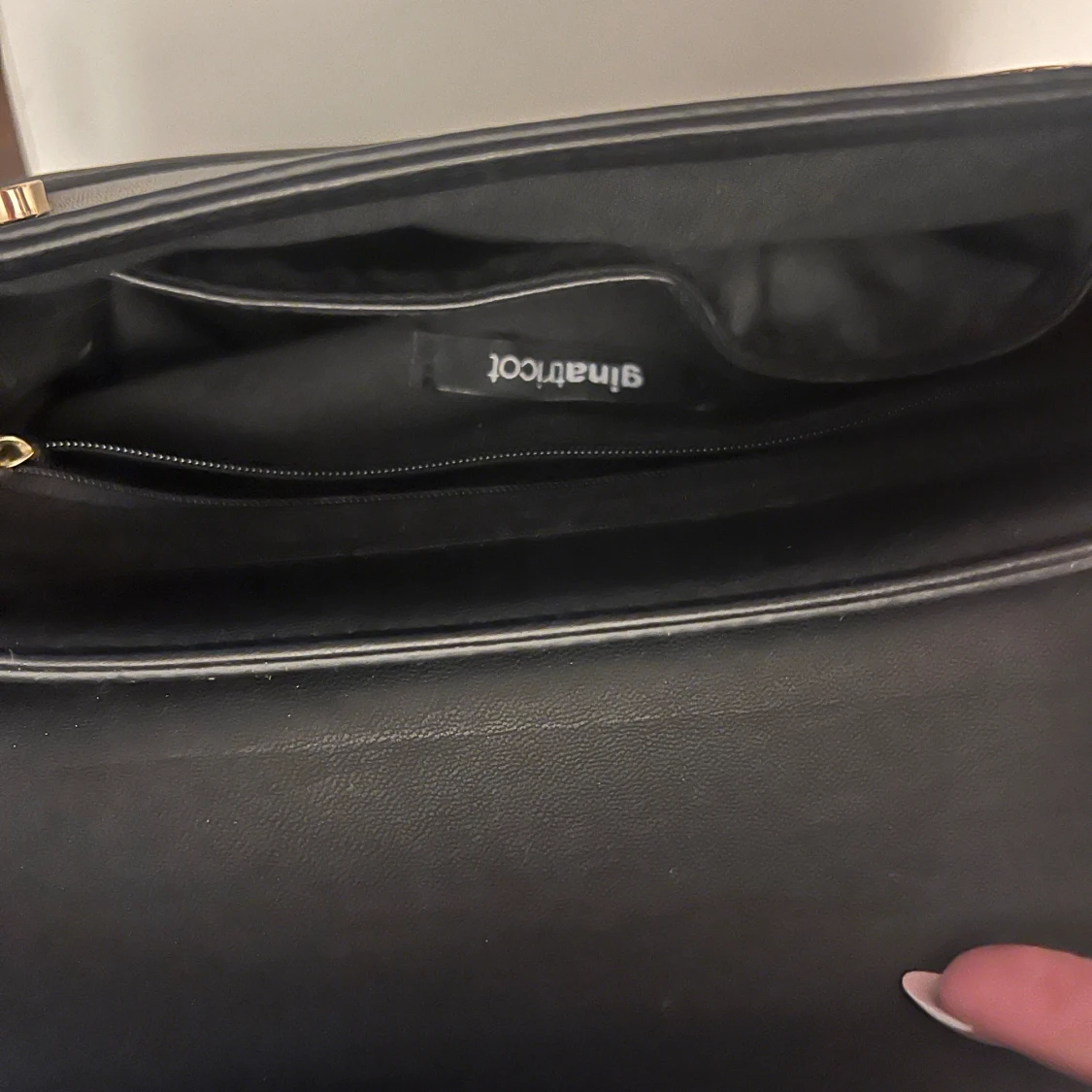 Gina Tricot väska  - 91