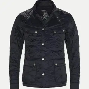 Barbour ariel quilt jacka nypris 3000kr storlek S