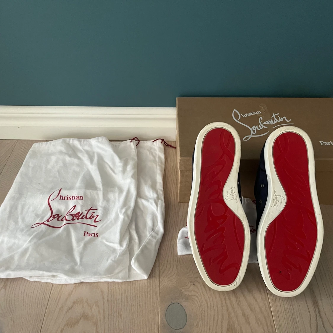 Christian Louboutin  - 91