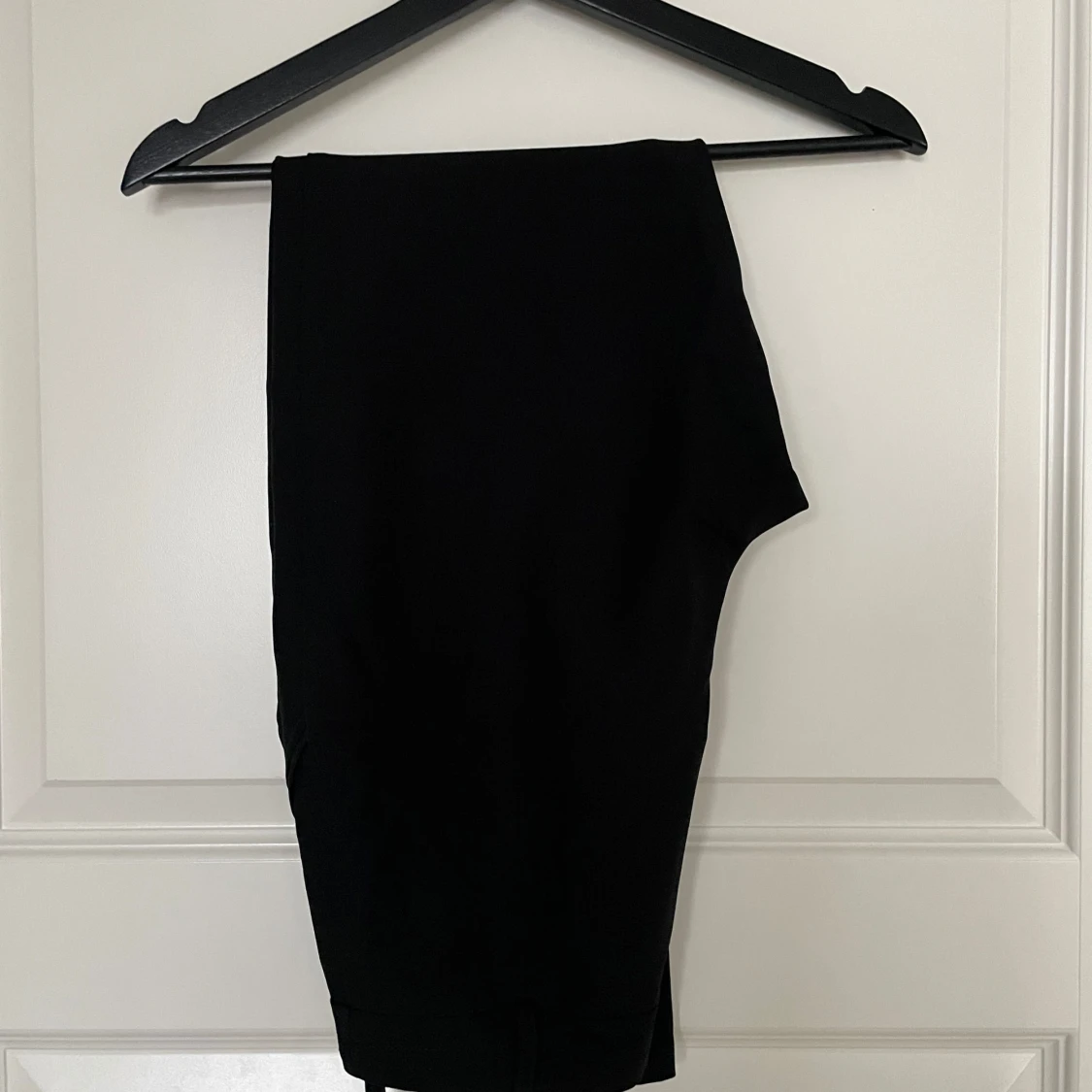 Svarta kostymbyxor - 91