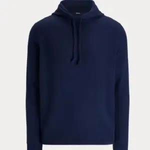 Hej! Säljer nu en nästan helt ny Polo Ralph lauren kashmir hoodie. Hoodien är använd någon enstaka gång och endast bara legat i garderoben. Hör av er vid funderingar.