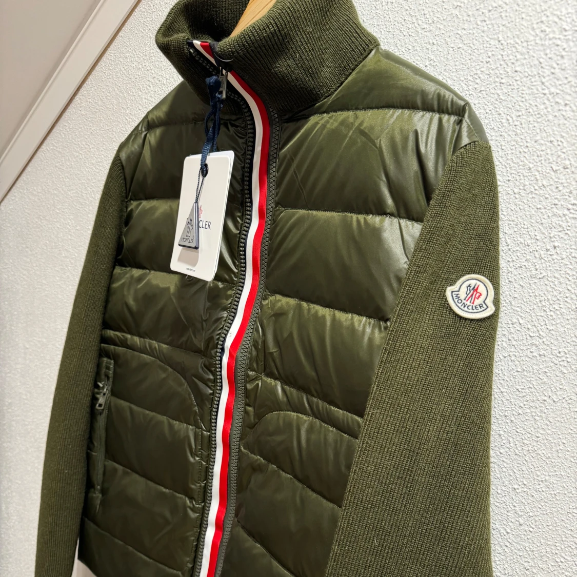 Grön Cardigan från Moncler