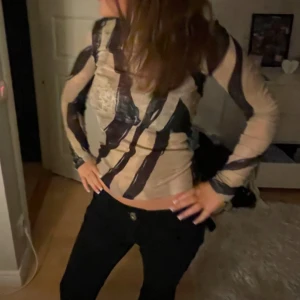 Mesh tröja  - Super snygg, passar till många tillfällen🥰🥰