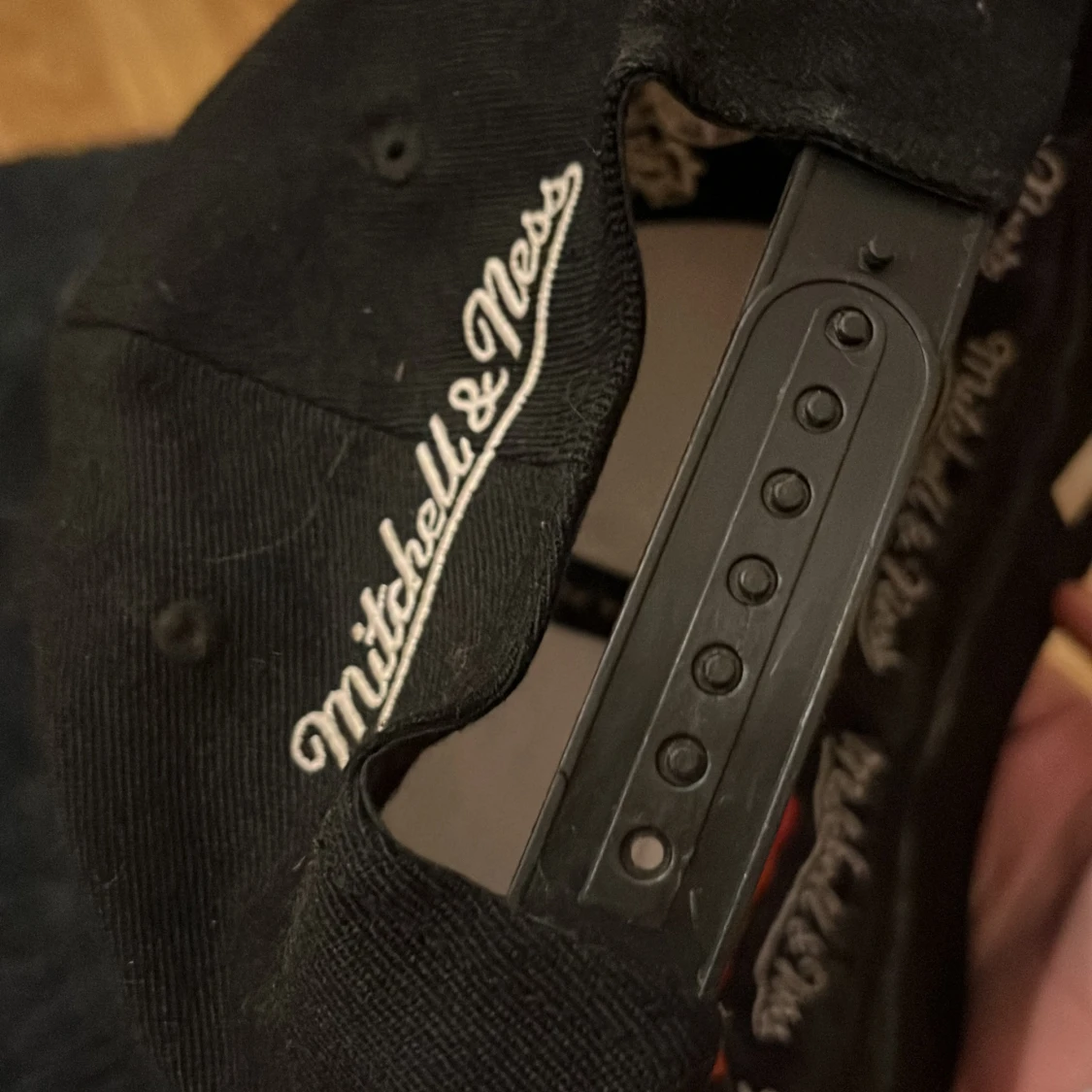 Svart keps från Mitchell & Ness - 91