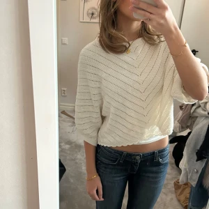 Vit stickad tröja - Vit stickad tröja storlek xs/s