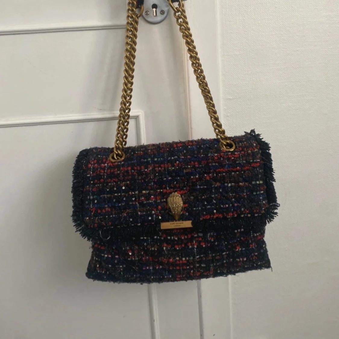 Flerfärgad axelväska från Kurt Geiger