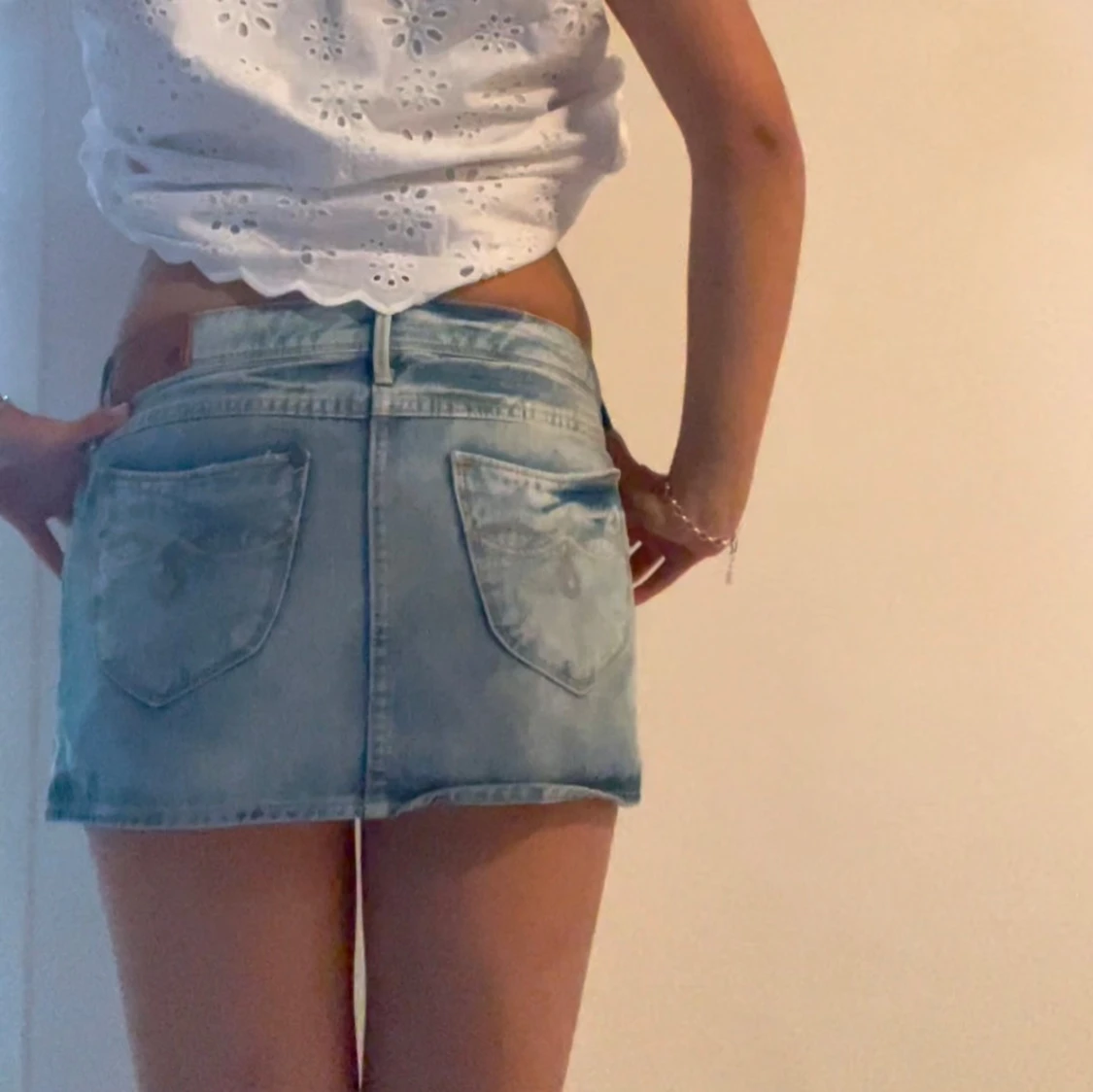 Ljusblå jeanskjol - 90