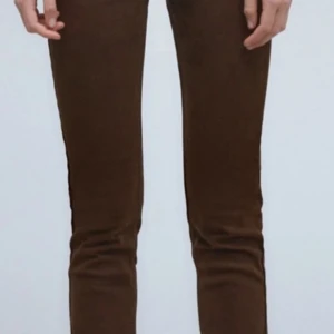 Zara brun jeans - Mycket fin och som ny