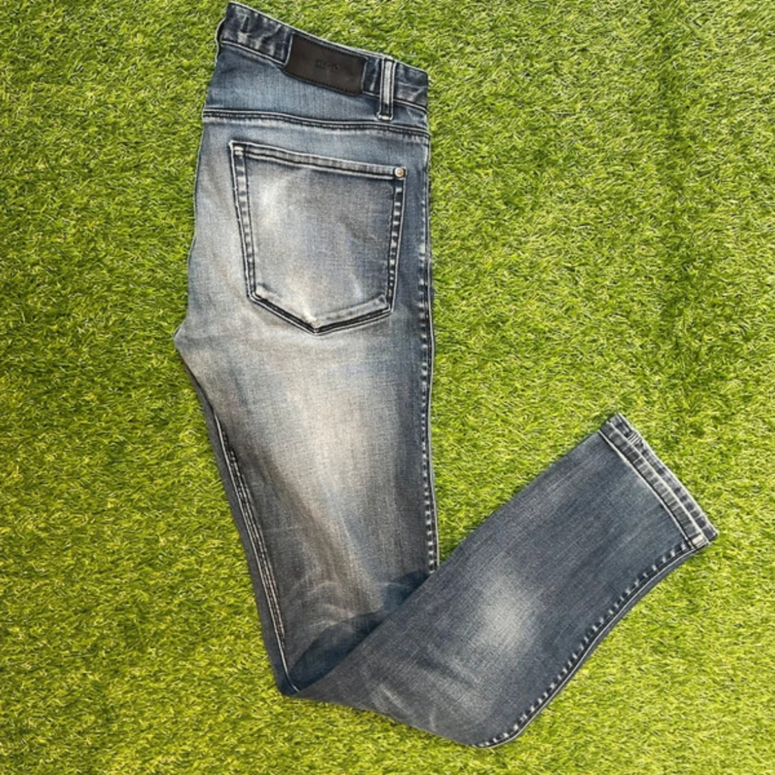 Hugo Boss jeans - 90
