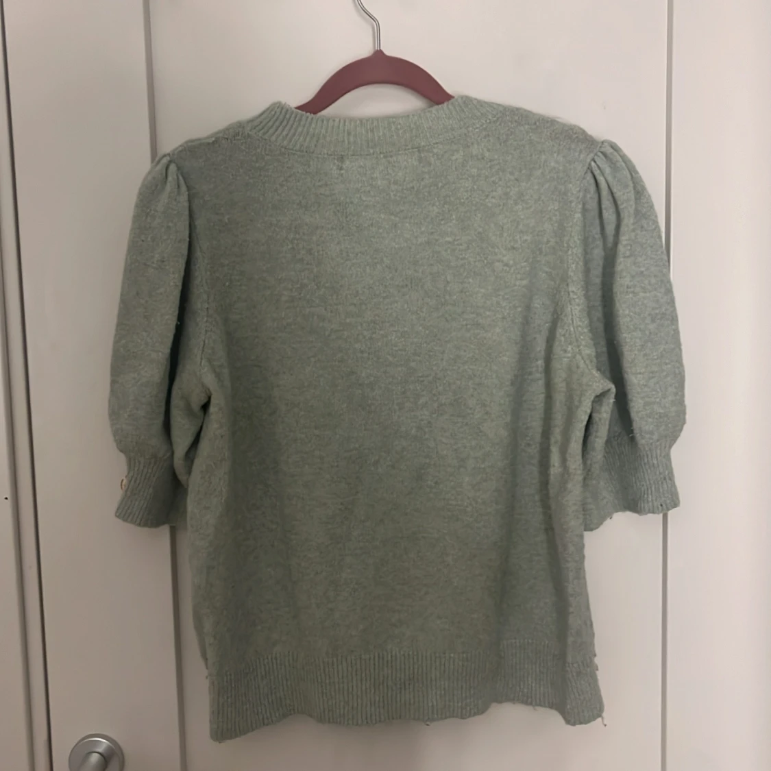 Stickad volangärmad tröja💓 - 90