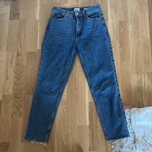 Jeans - High waisted straight