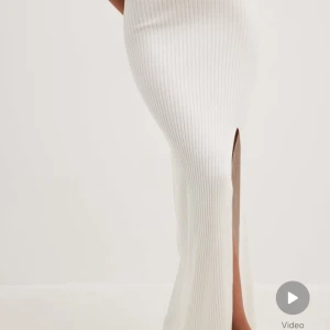 Sätt från nakd  - Skit snyggt sätt men kommer inte till användning, kjolen använd 2 gånger toppen alldrig använd