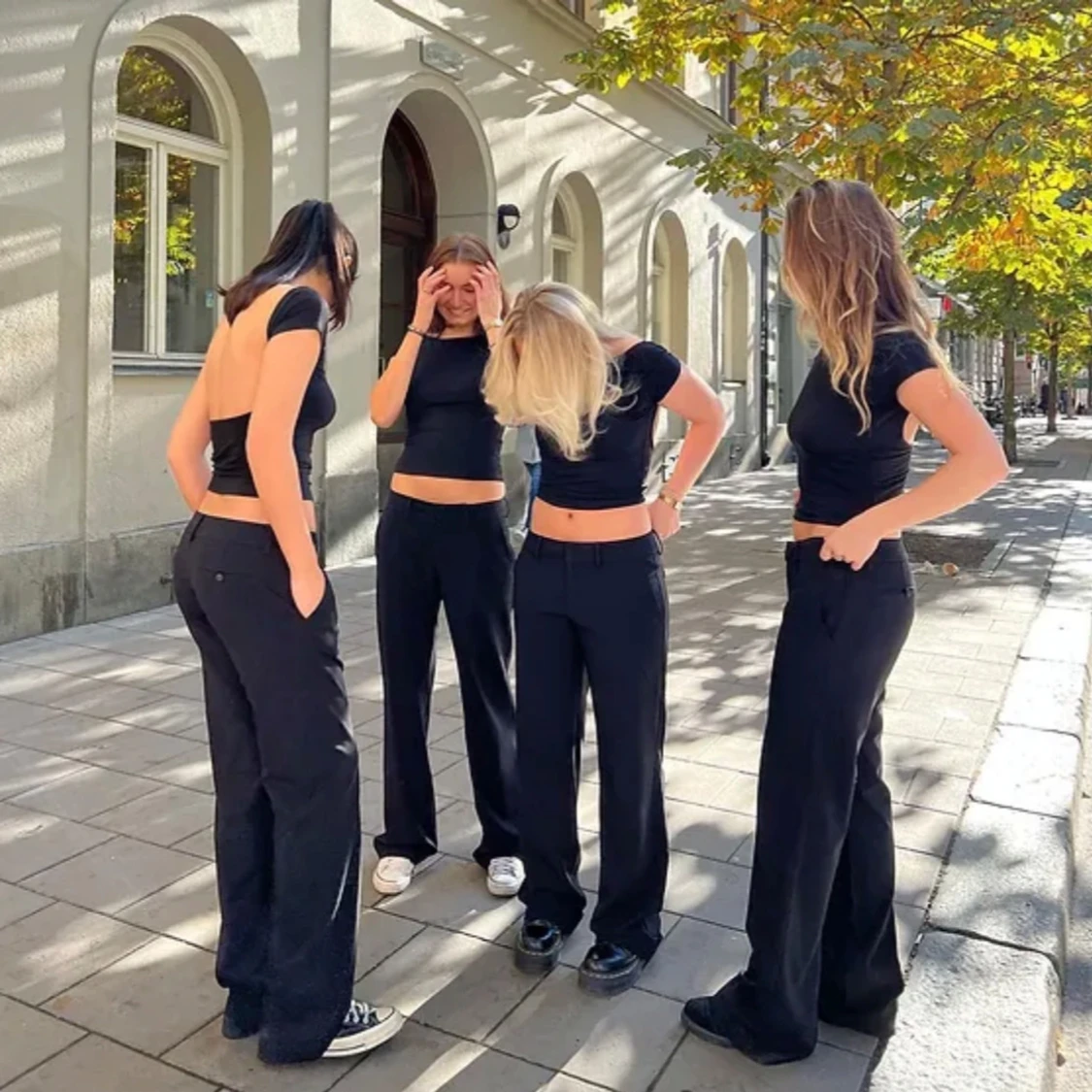 Alobha label kostymbyxor