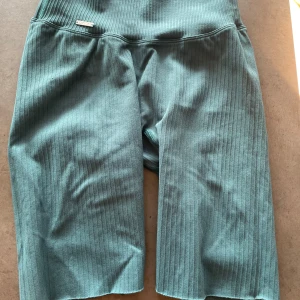 Aimn shorts  - Säljer dessa sjukt snygga Aimn shorts som inte kommer till användning. Skriv privat om fler frågor eller bilder🤎