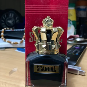 JPG Scandal - Parfym säljes