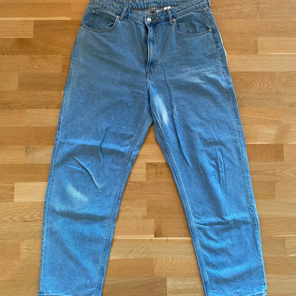 Bra skick. Högmidjade och långa i benen.. Jeans & Byxor.