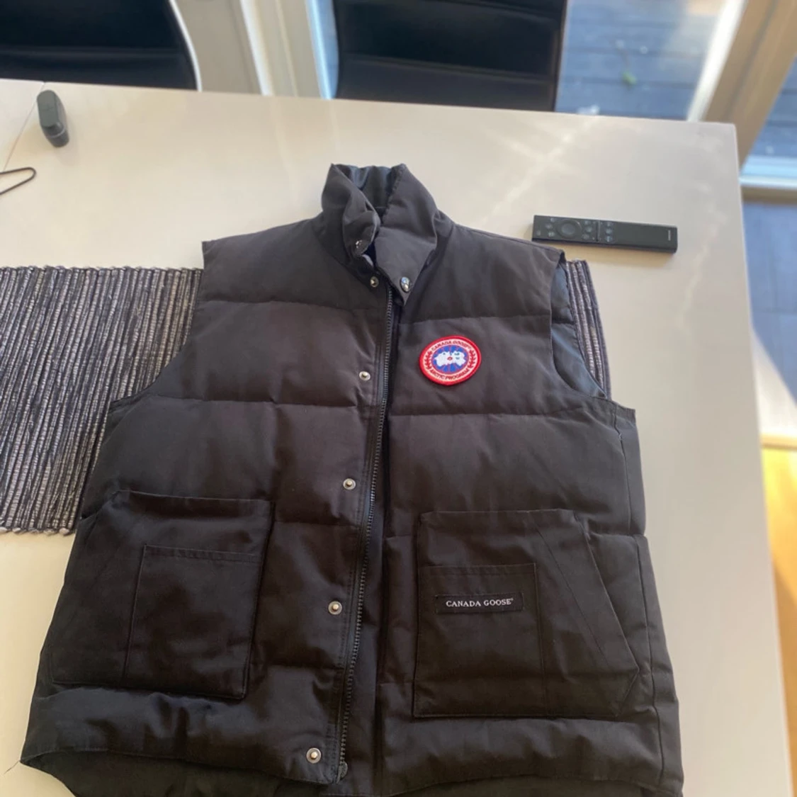 Säljer min Canada Goose väst 