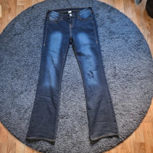 True Religion Jeans - Bra skick säljer billigt för vill få sålt snabbt