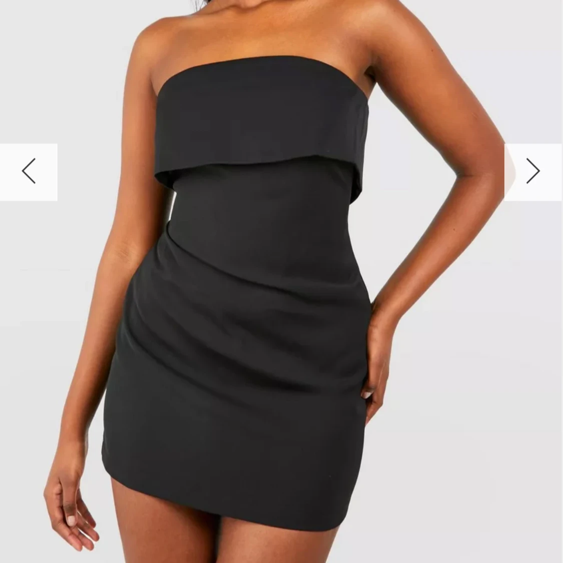 Svart axelbandslös klänning - 93