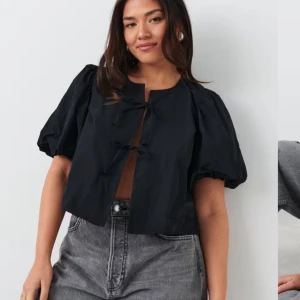 Blus - Från gina. Slutsåld på hemsidan 🥰