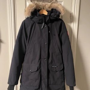 Canada Goose Trillium Parks dam - Använd endast två gånger. I perfekt skick.
