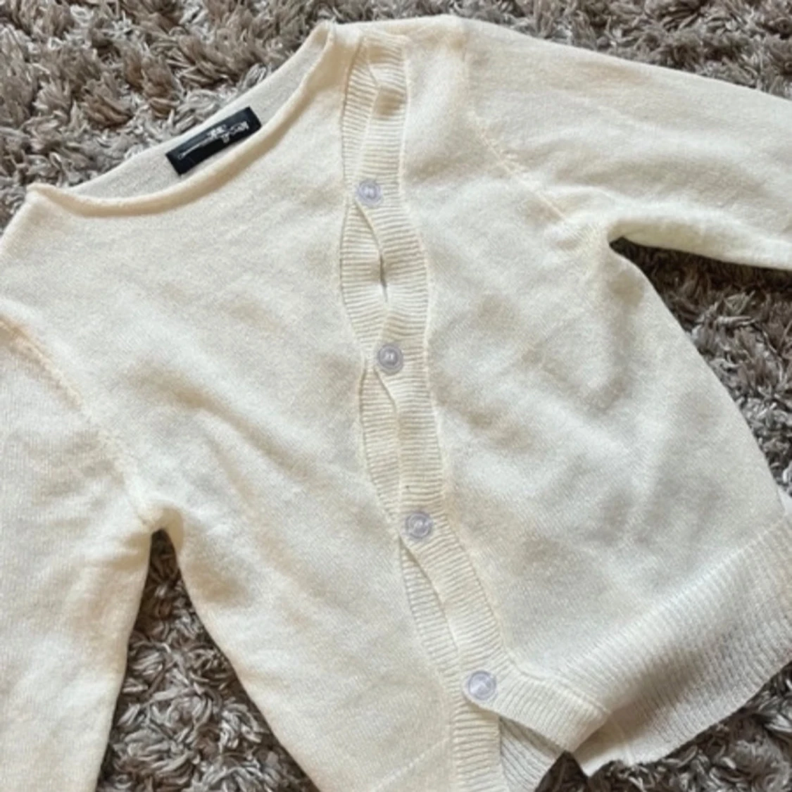 Unik underbar kofta med assymetrisk knäppning  - 92