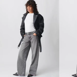 Low Wide jeans  - Low wide jeans från Gina Tricot. Knappt använda. Som nya. 