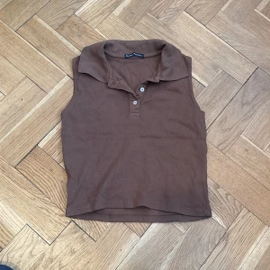Brun topp - Oanvänd