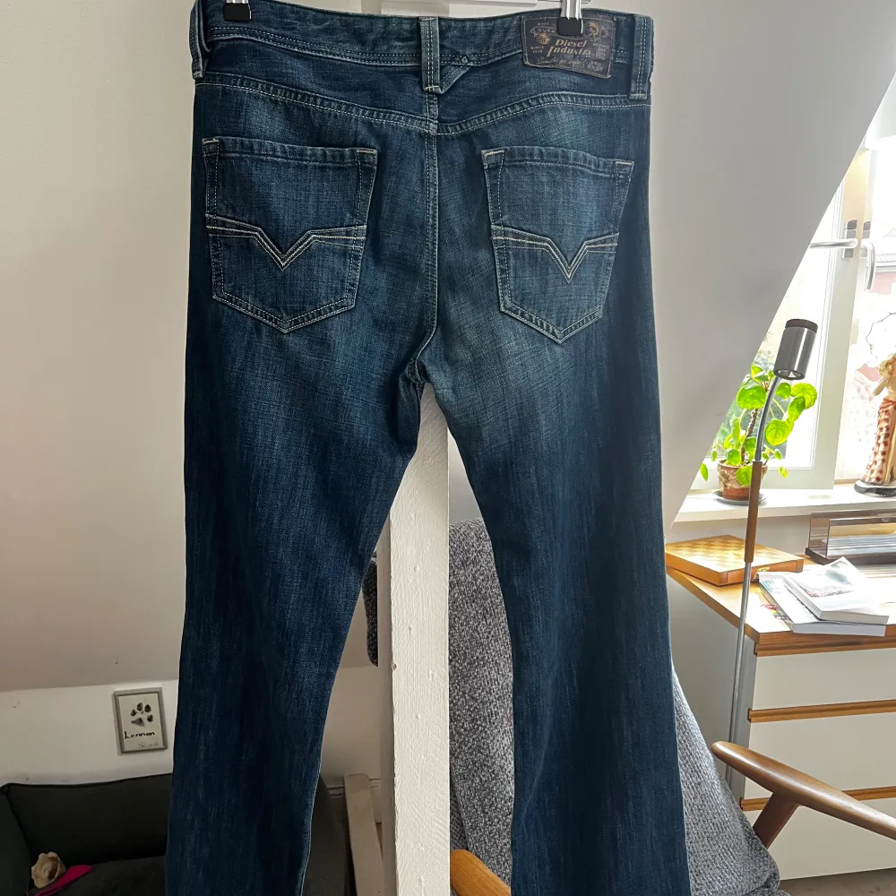 Snygga larkee jeans. Bra skick! Hoppas du vill köpa!. Jeans & Byxor.