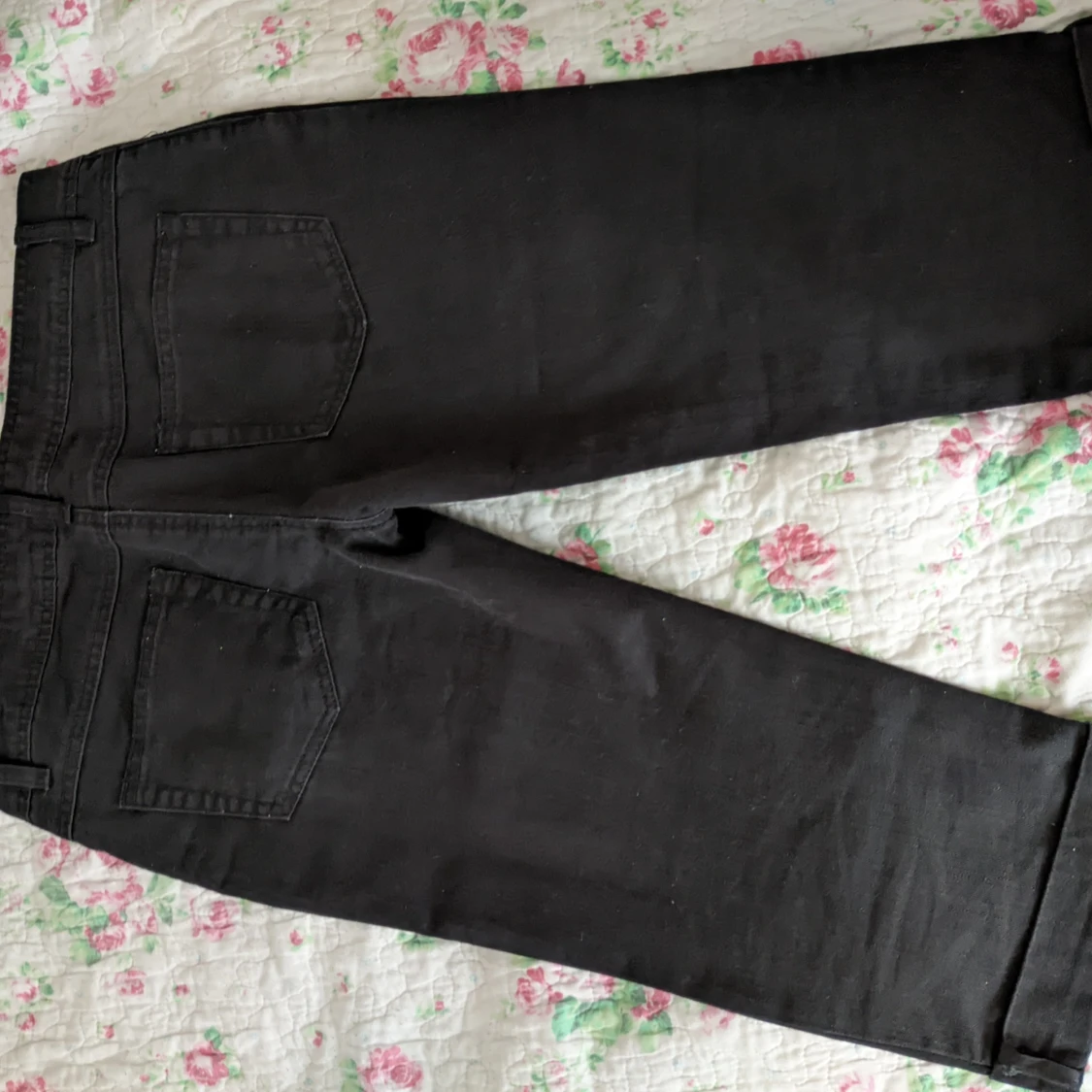 Svarta capribyxor i jeansmaterial - 90